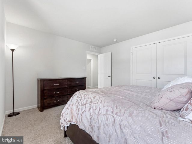 13 ROBERTA WAY, Medford, NJ 08055