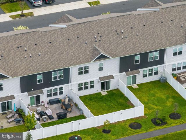 13 ROBERTA WAY, Medford, NJ 08055