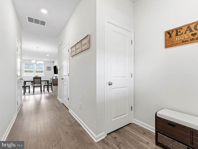 13 ROBERTA WAY, Medford, NJ 08055