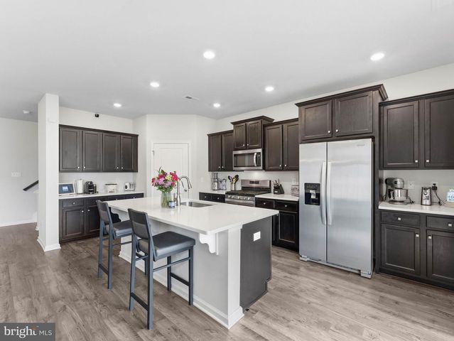 13 ROBERTA WAY, Medford, NJ 08055
