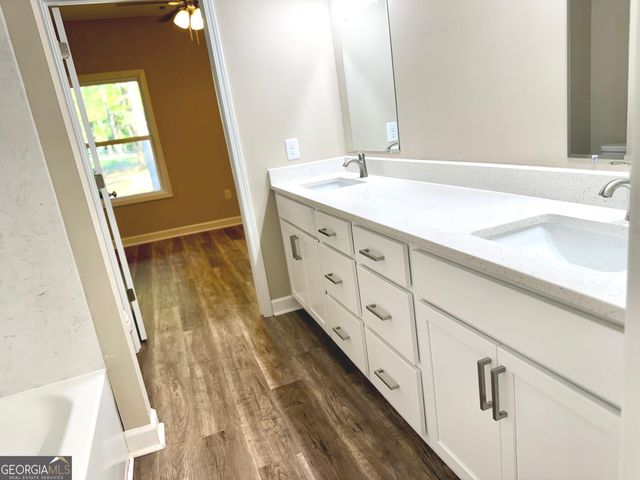 921 Silver Dollar Road, Maysville, GA 30558