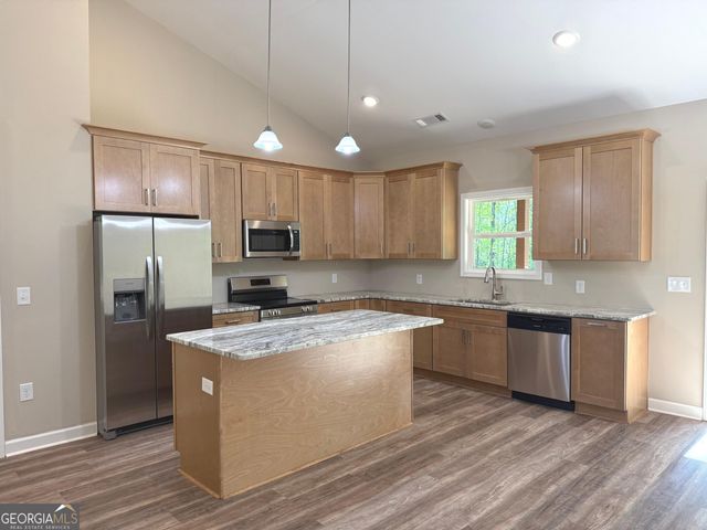 921 Silver Dollar Road, Maysville, GA 30558
