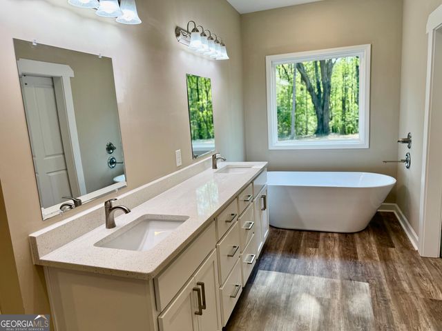 921 Silver Dollar Road, Maysville, GA 30558