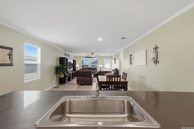 6947 Celestial Cv, San Antonio, TX 78252