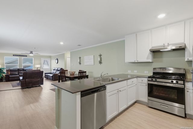 6947 Celestial Cv, San Antonio, TX 78252
