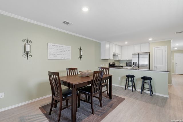 6947 Celestial Cv, San Antonio, TX 78252