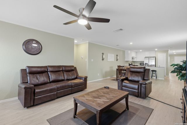 6947 Celestial Cv, San Antonio, TX 78252