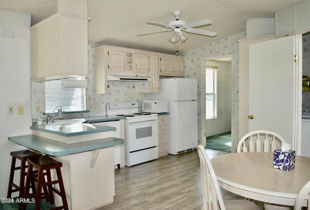 450 W Sunwest Drive 219, Casa Grande, AZ 85122