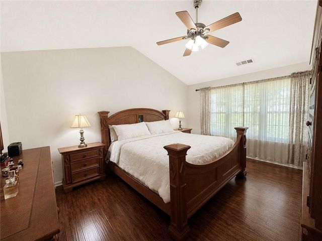 660 Glenbarrett Court NE, Marietta, GA 30066