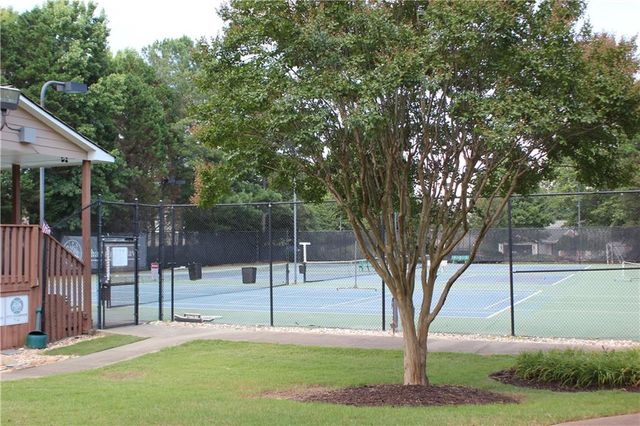 660 Glenbarrett Court NE, Marietta, GA 30066