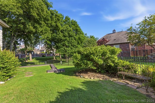 3609 S Sequoia Avenue, Broken Arrow, OK 74011