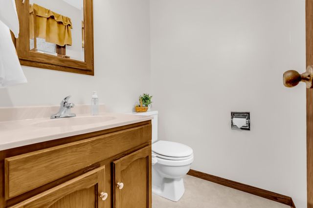 2705 Larch Lane N, Plymouth, MN 55441