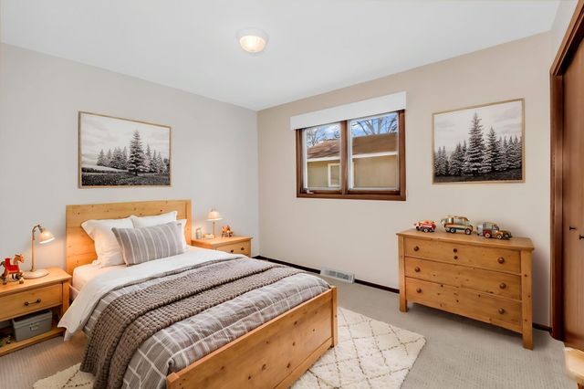 2705 Larch Lane N, Plymouth, MN 55441