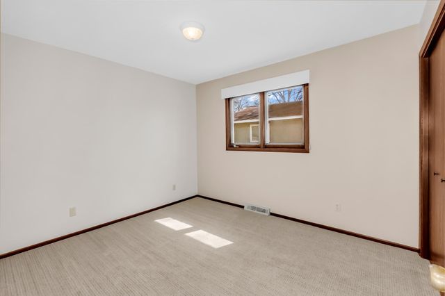 2705 Larch Lane N, Plymouth, MN 55441