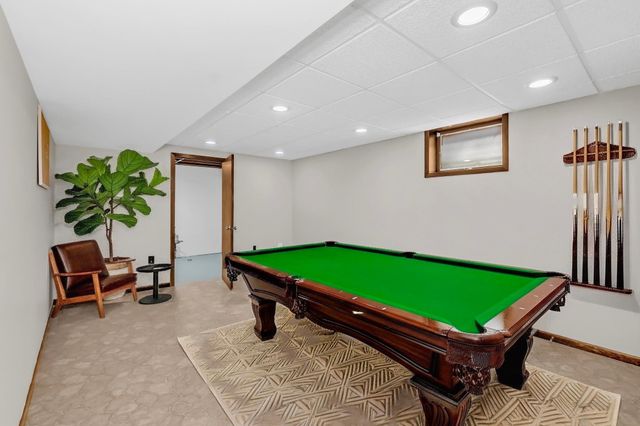 2705 Larch Lane N, Plymouth, MN 55441