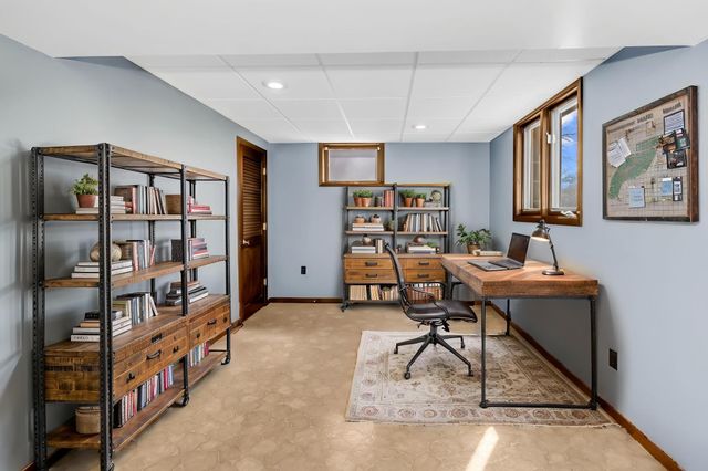 2705 Larch Lane N, Plymouth, MN 55441