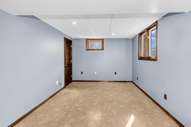 2705 Larch Lane N, Plymouth, MN 55441