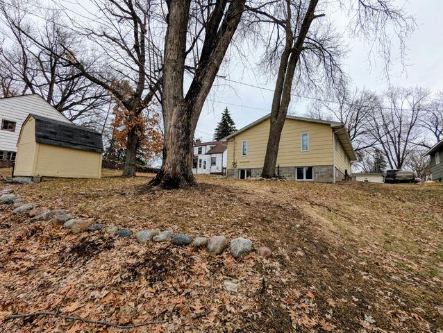 2705 Larch Lane N, Plymouth, MN 55441