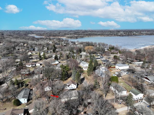 2705 Larch Lane N, Plymouth, MN 55441