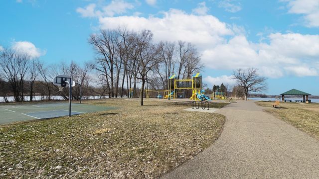 2705 Larch Lane N, Plymouth, MN 55441