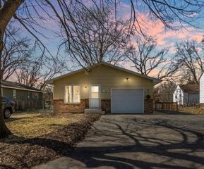 2705 Larch Lane N, Plymouth, MN 55441