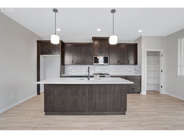 4636 Se 2ND St, Gresham, OR 97080