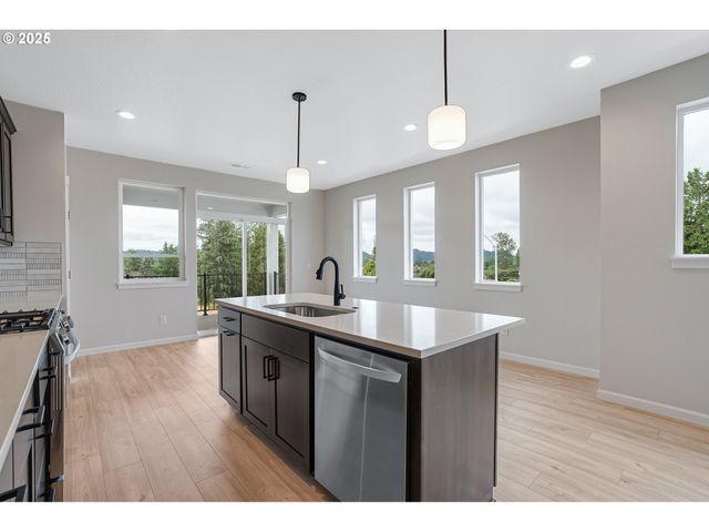 4636 Se 2ND St, Gresham, OR 97080