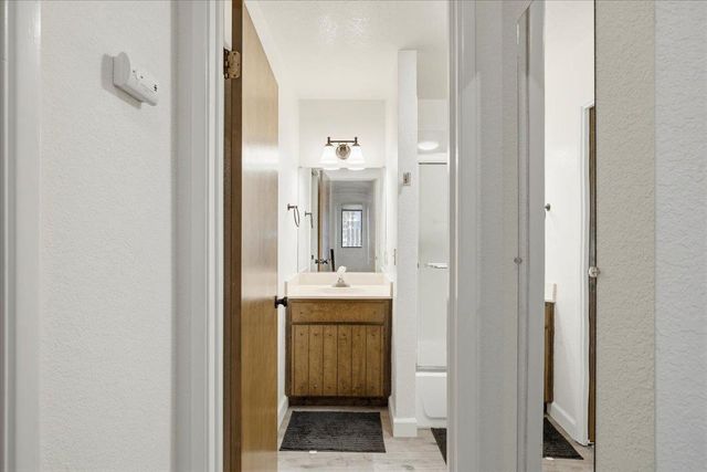 5671 Sierra Springs Dr, Pollock Pines, CA 95726