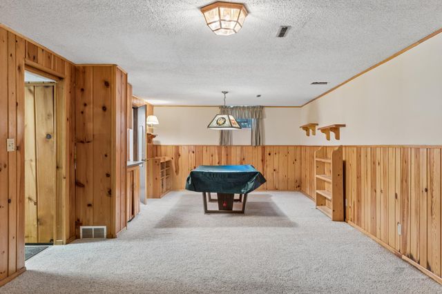 2422 Oak Street, White Bear Lake, MN 55110