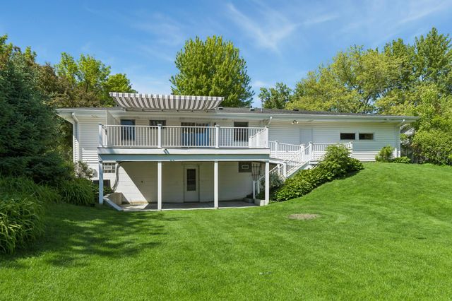 2422 Oak Street, White Bear Lake, MN 55110