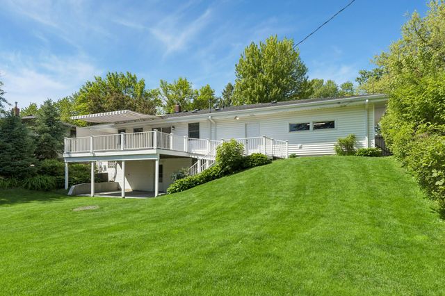 2422 Oak Street, White Bear Lake, MN 55110