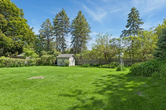 2422 Oak Street, White Bear Lake, MN 55110