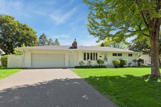 2422 Oak Street, White Bear Lake, MN 55110