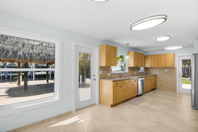 251 Azalea Street, Plantation Key, FL 33070