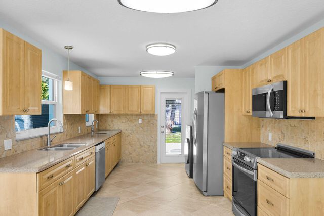 251 Azalea Street, Plantation Key, FL 33070