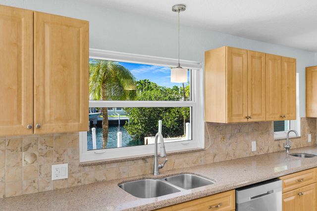 251 Azalea Street, Plantation Key, FL 33070