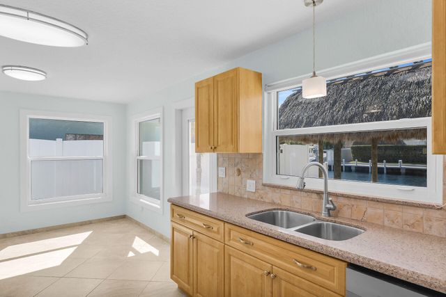 251 Azalea Street, Plantation Key, FL 33070