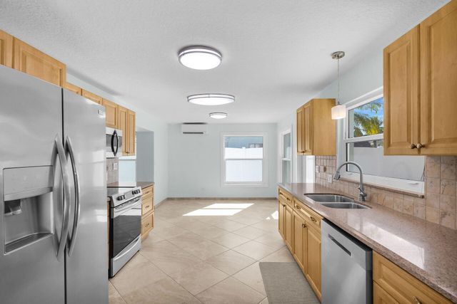 251 Azalea Street, Plantation Key, FL 33070