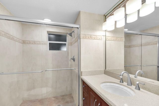 251 Azalea Street, Plantation Key, FL 33070