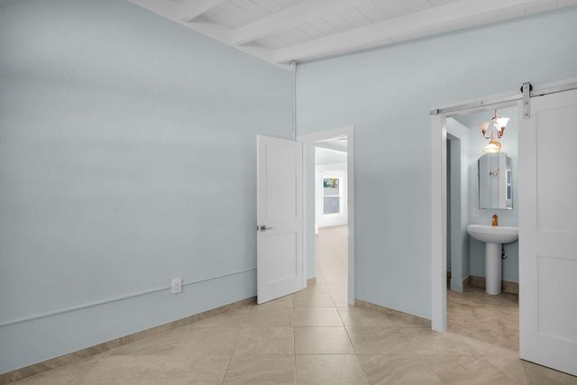 251 Azalea Street, Plantation Key, FL 33070