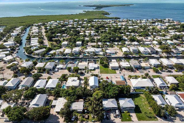 251 Azalea Street, Plantation Key, FL 33070