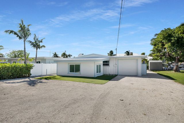 251 Azalea Street, Plantation Key, FL 33070
