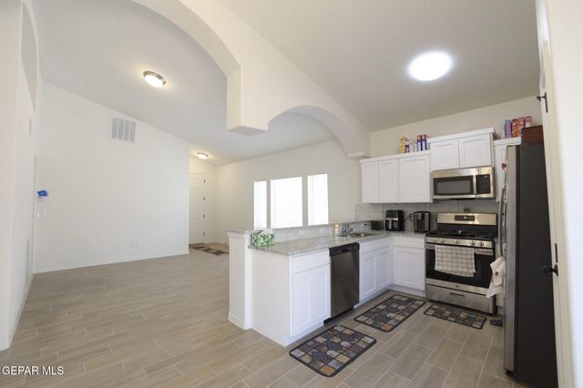 13083 BECCLES Street, El Paso, TX 79928