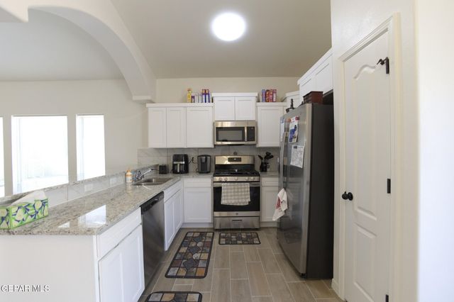 13083 BECCLES Street, El Paso, TX 79928