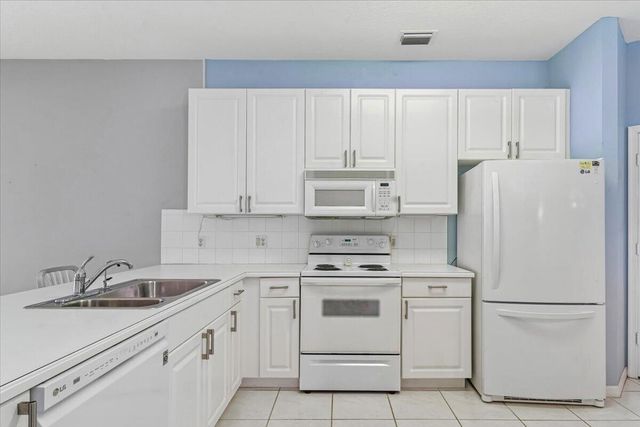 870 NW Sorrento Lane, Port St. Lucie, Port St Lucie, FL 34986