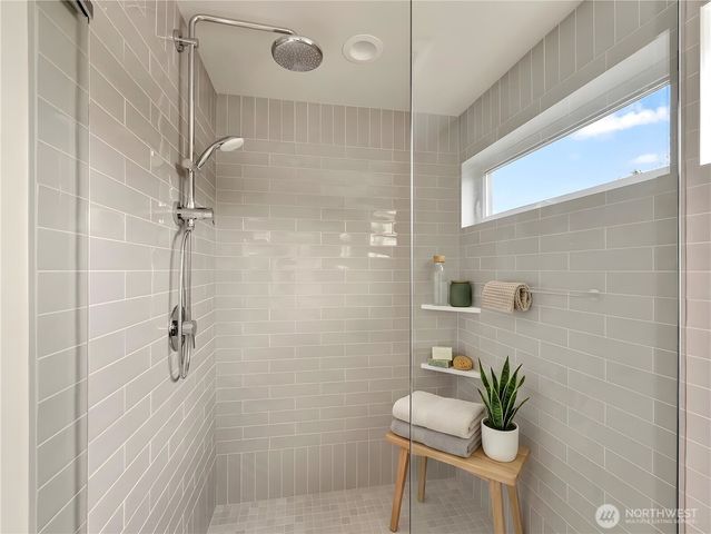 1413 A N 48th Street, Seattle, WA 98103
