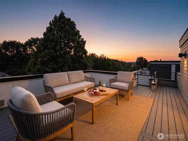1413 A N 48th Street, Seattle, WA 98103