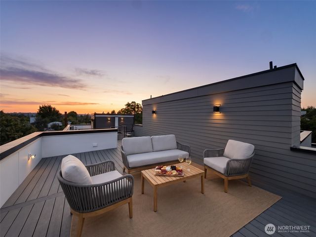 1413 A N 48th Street, Seattle, WA 98103
