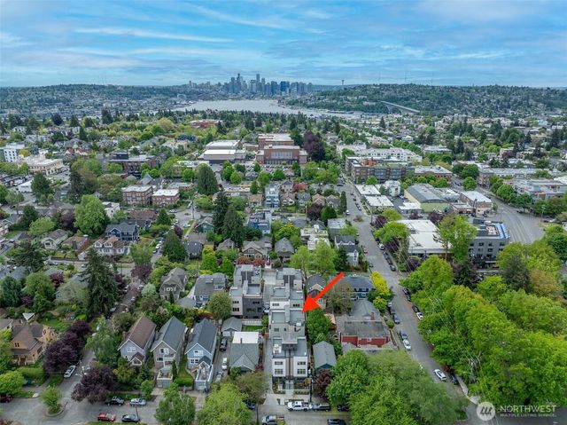1413 A N 48th Street, Seattle, WA 98103