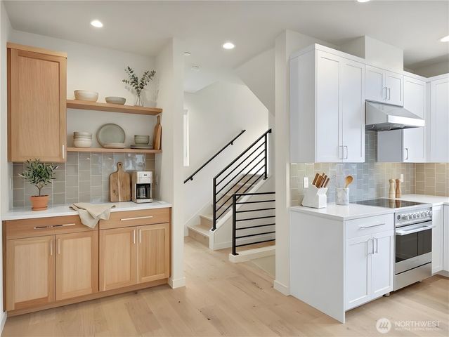 1413 A N 48th Street, Seattle, WA 98103